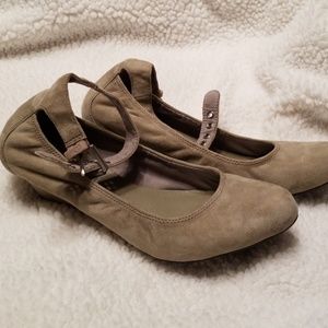 Rockport green suede wedges
